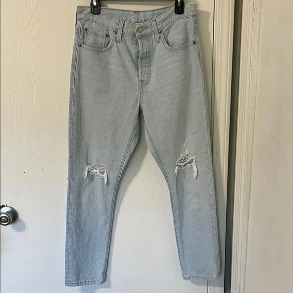 Levi's 501 Skinny Premium Light Wash Button Fly Straight Leg Distressed Denim 28 - Picture 2 of 13